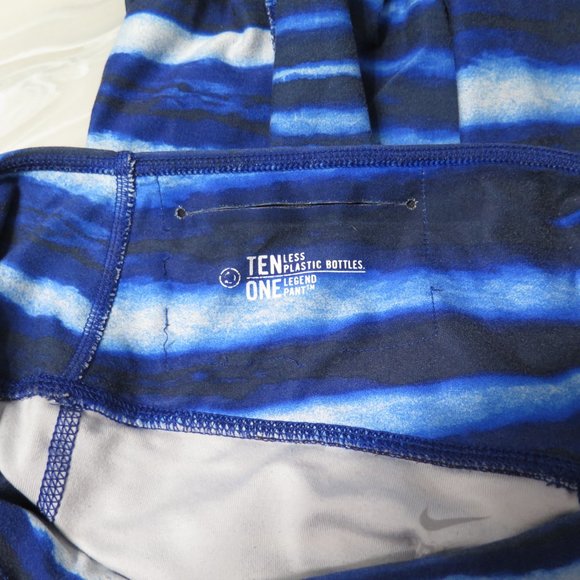 Nike Dry Fit Leggings Ten Less Plastic Bottles, Medium - Picture 6 of 7